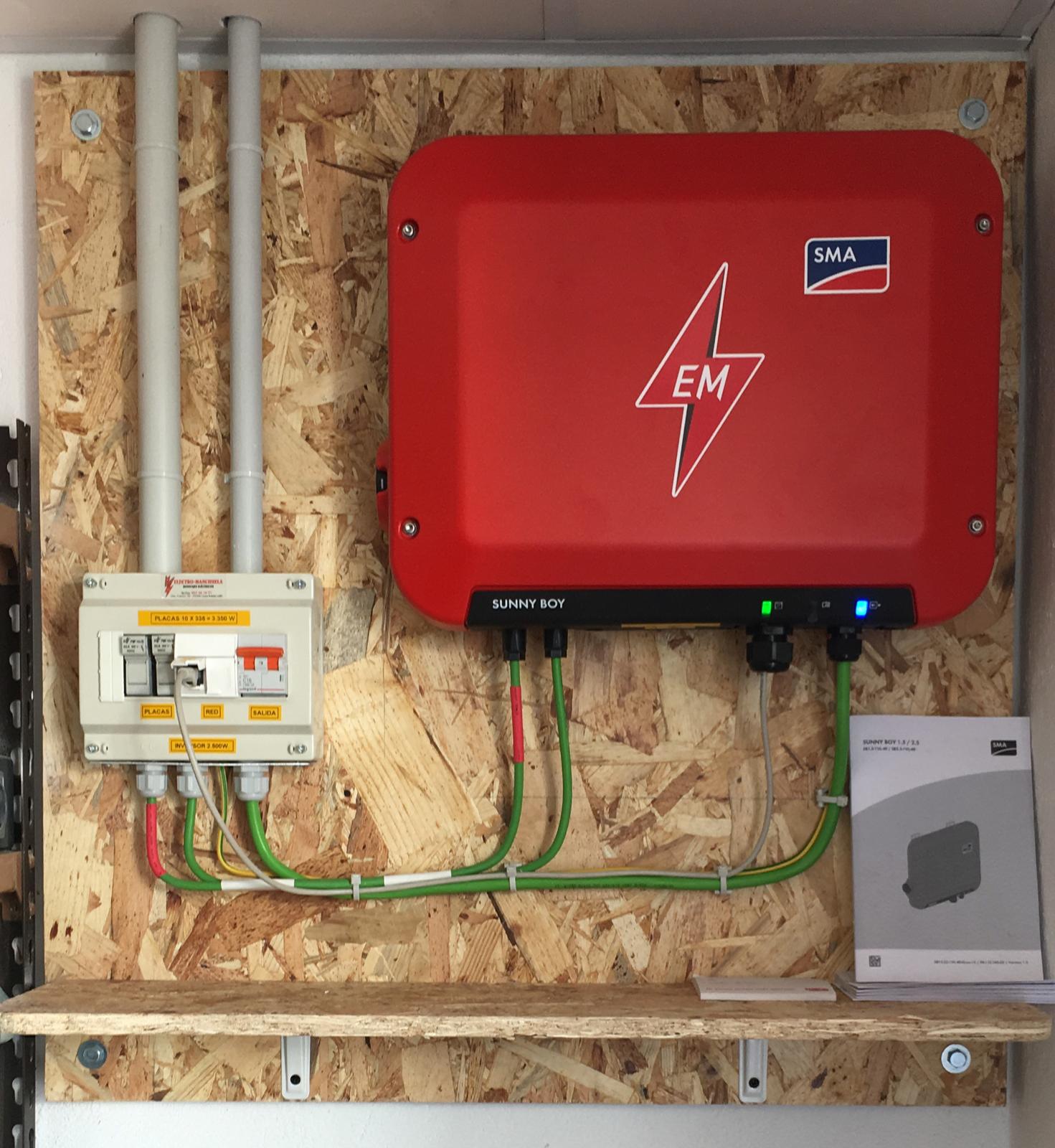 INSTALACIÓN SOLAR DE AUTOCONSUMO SOBRE TEJADO 3kWp (CASAS IBÁÑEZ, ALBACETE)
