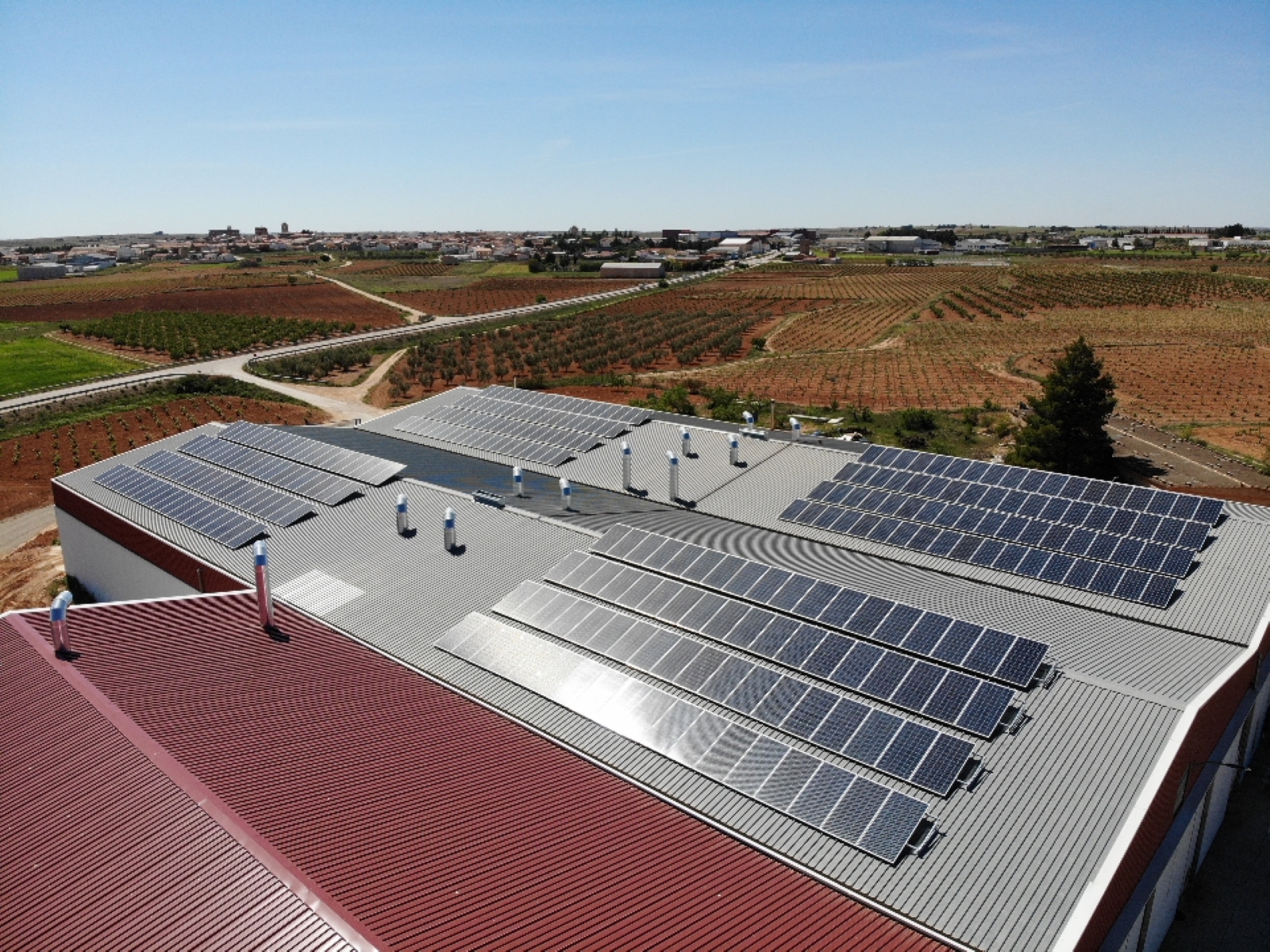 Instalación Solar Fotovoltaica De Autoconsumo Industrial (VILLAMALEA ...